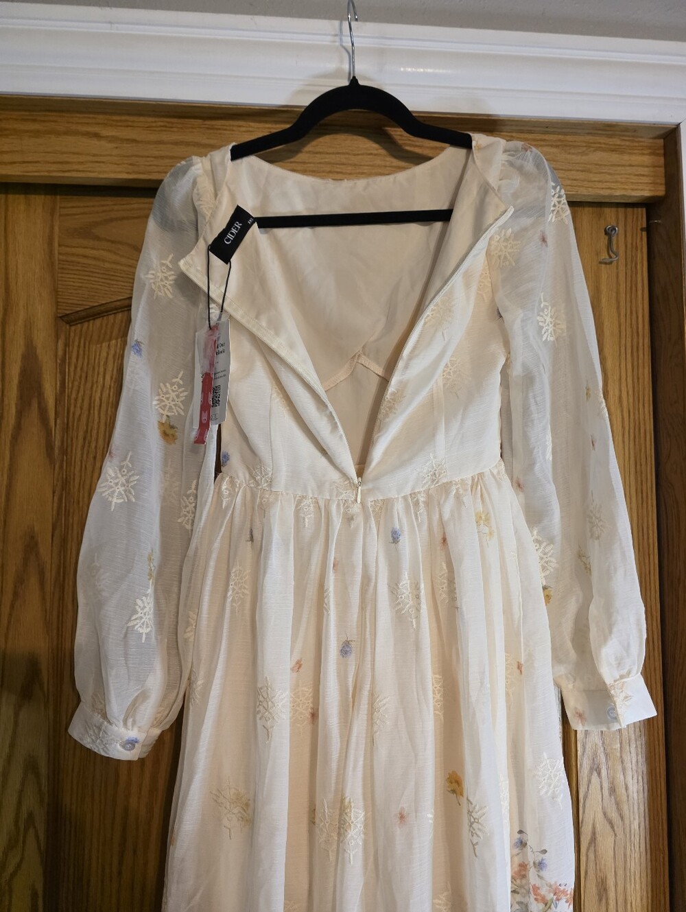Cottagecore Cream Floral Embroidered Lace Long-Sleeve Maxi Dress - Picture 11 of 11